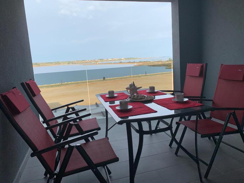 Apartmani Sunside 닌 외부 사진