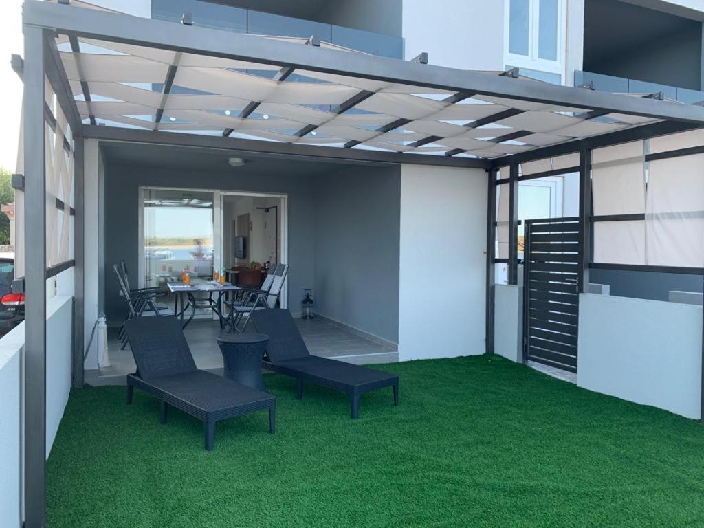 Apartmani Sunside 닌 외부 사진