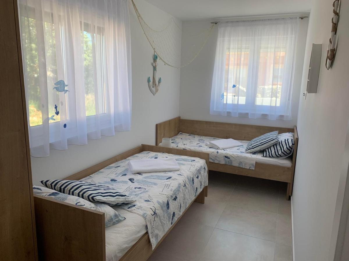 Apartmani Sunside 닌 외부 사진