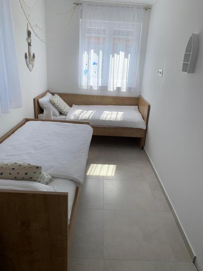 Apartmani Sunside 닌 외부 사진